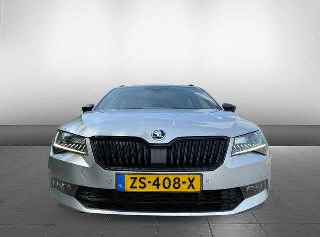 Skoda SUPERB sportline Apple carplay led verl.