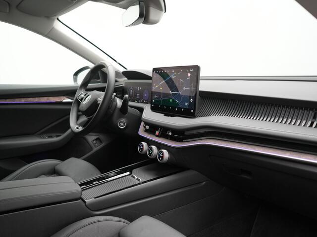 Skoda SUPERB Combi 1.5 TSI Laurin & Klement PHEV 204pk Dealer O.H. | Trekhaak Af Fabriek | Head Up | Adaptive Cruise | 360 Camera | Lederen Comfortzetels Massage & Ventilatie & Memory | Canton Audio | Stuur & Stoelen Verwarmd | Keyless | Blis | CCP!!!