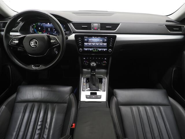 Skoda SUPERB Combi 1.4 TSI iV 218PK | Leder | Trekhaak | Memory | Virtual | Camera | Adaptive Cruise | Carplay