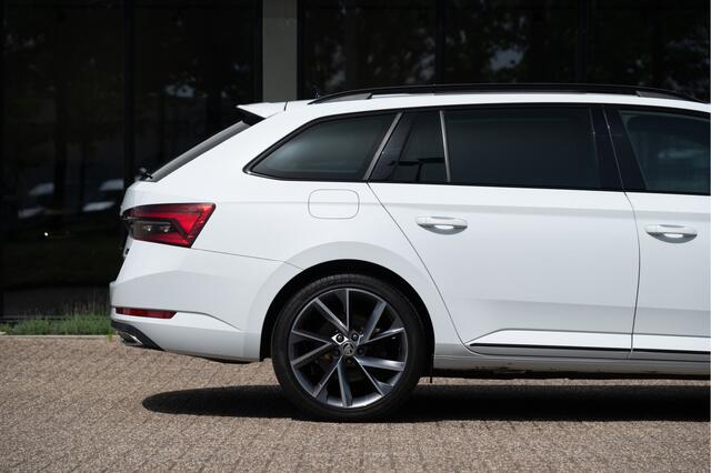 Skoda SUPERB Combi 1.4 TSI iV Sportline Business | Trekhaak | Pano | 360 cam | Standkachel | Adapt. Cruise | 19"