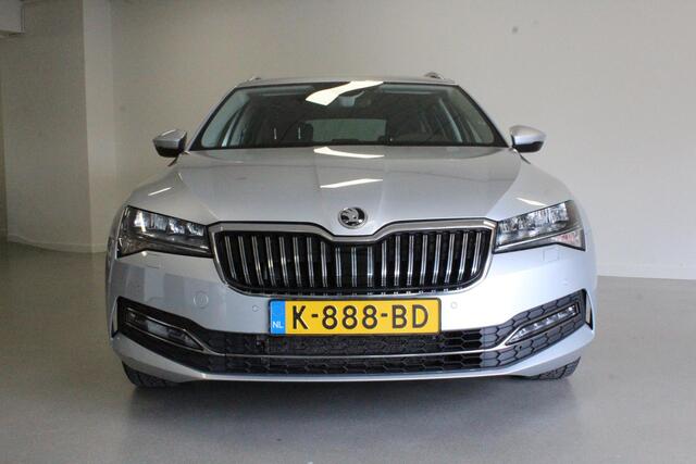 Skoda SUPERB Combi 1.5 TSI ACT Business Edition | TREKHAAK | CARPLAY | SFEER | ACC | BLINDSPOT | DAB | STOEL-VERW | LED |