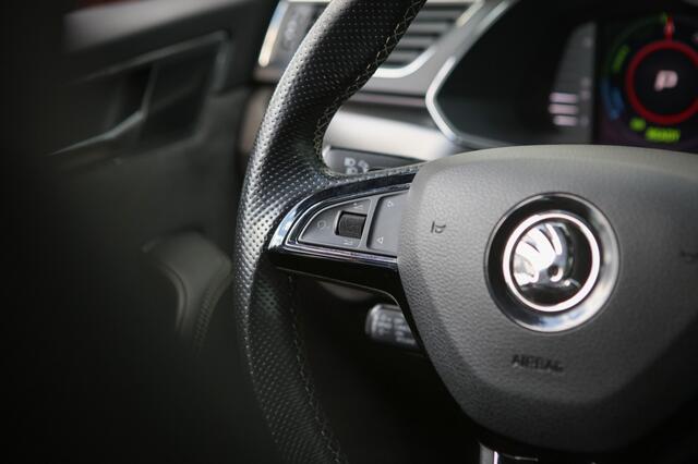 Skoda SUPERB Combi 1.4 TSI iV Sp. Bns