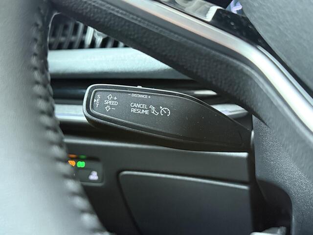 Skoda SUPERB First Edition 1.5 TSI | 150 PK | Automaat | Trekhaak wegklapbaar | Massagestoelen | Adaptive Cruise Control | 18'' Lichtmetalen velgen | Achteruitrijcamera |