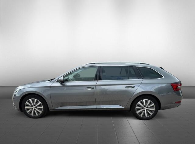 Skoda SUPERB Combi Adaptive Cruise Apple Carplay