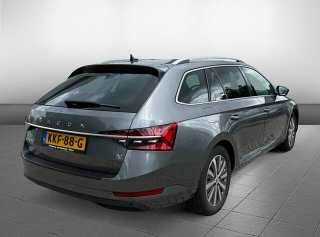 Skoda SUPERB Combi Adaptive Cruise Apple Carplay