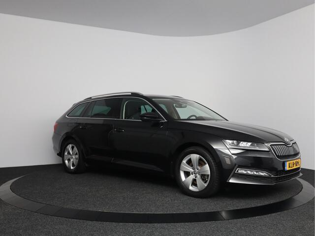 Skoda SUPERB Combi 1.4 TSI iV Style | LED Matrix | Elektrisch bedienbare stoelen | Matrix LED