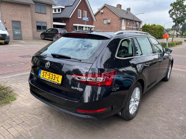 Skoda SUPERB COMBI 1.4 TSI ACT STYL BNS