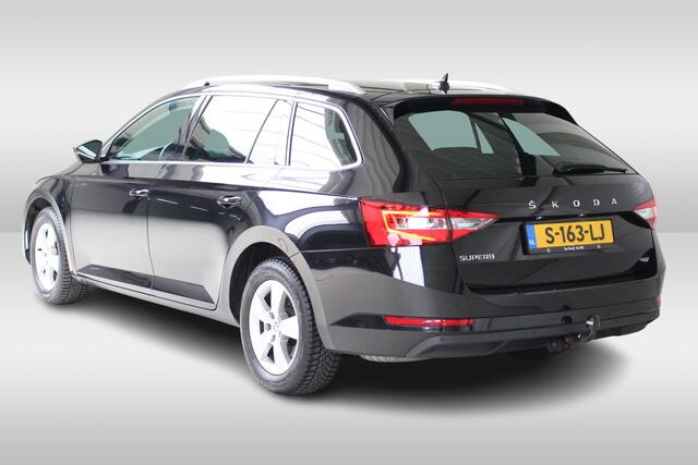 Skoda SUPERB Combi 1.5 TSI ACT Business Edition Navigatie | Trekhaak | El. stoelverstelling | Stoelverwarming
