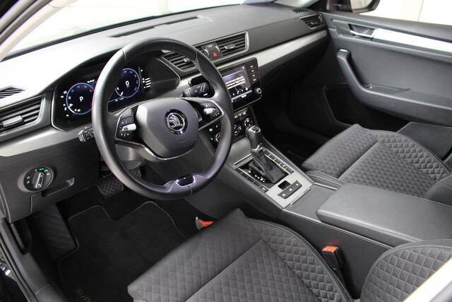 Skoda SUPERB Combi 1.5 TSI ACT Business Edition Navigatie | Trekhaak | El. stoelverstelling | Stoelverwarming
