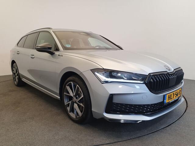 Skoda SUPERB Combi 1.5 TSI 204pk DSG/AUT PHEV Sportline Wegklapbare Trekhaak, Camera, Winterpakket