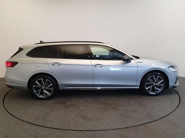 Skoda SUPERB Combi 1.5 TSI 204pk DSG/AUT PHEV Sportline Wegklapbare Trekhaak, Camera, Winterpakket