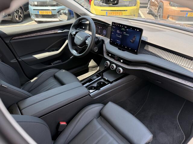 Skoda SUPERB 1.5 TSI PHEV Laurin & Klement Panodak / Leder / led Matrix / HUD / Canton enz enz