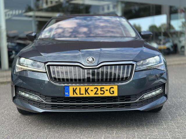 Skoda SUPERB Combi 1.4 TSI iV Business Edition Plus | Trekhaak wegklapbaar | Comfort pack |