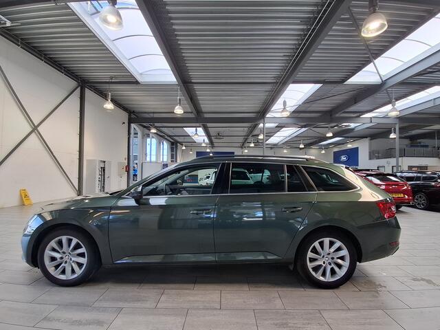 Skoda SUPERB Combi 1.4 TSI iV 218pk Business Edition | Trekhaak | Elekr. verstelbare memory seat | Camera | Cruise | Clima |