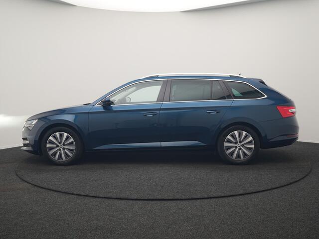 Skoda SUPERB Combi 1.4 TSI iV Business Edition PHEV 218pk Dealer O.H. | Adaptive Cruise | Camera | Canton Audio | Stoelen & Stuur Verwarmd | Blis | Keyless | Apple Carplay | Navigatie | DAB | Plug In Hybrid |