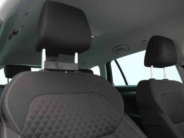 Skoda SUPERB Combi 1.4 TSI iV Business Edition PHEV 218pk Dealer O.H. | Adaptive Cruise | Camera | Canton Audio | Stoelen & Stuur Verwarmd | Blis | Keyless | Apple Carplay | Navigatie | DAB | Plug In Hybrid |