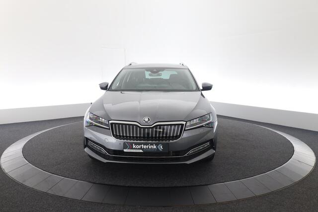 Skoda SUPERB Combi 1.4 TSI iV Laurin & Klement