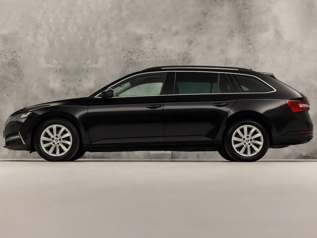 Skoda SUPERB Combi 1.4 TSI iV Sport 218Pk Automaat (VIRTUAL COCKPIT, APPLE CARPLAY, GROOT NAVI, MEMORY SEAT, LEDER/ALCANTARA, CAMERA, STOELVERWARMING, ADAPTIVE CRUISE, ELEK ACHTERKLEP, NIEUWSTAAT)