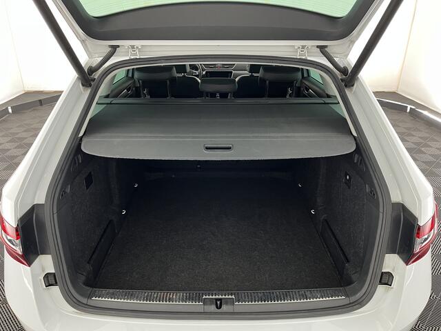 Skoda SUPERB Combi 1.5 TSI ACT Style Business (INCL-BTW) Aut. *LEATHER-MICROFIBRE | XENON | CANTON-AUDIO | MEMORY-PACK | NAVI-FULLMAP | CAMERA | KEYLESS | HEATED-COMFORTSEATS | PRIVACY-GLASS | SHIFTPADDLES | ECC | PDC | CRUISE | 18''ALU*