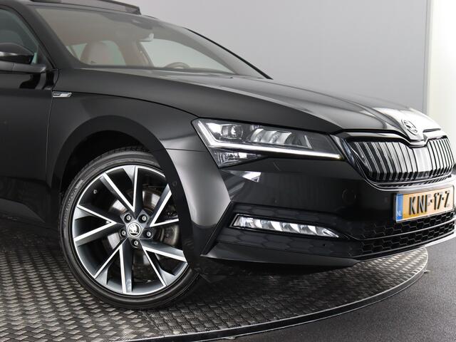 Skoda SUPERB Combi 1.4 TSI iV Sportline Business (Pano / Elek. trekhaak / 360 Camera / ACC / Standkachel / Vol)