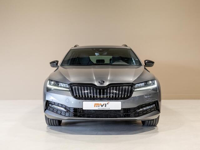 Skoda SUPERB Combi 1.4 TSI iV Sportline Business / 218pk / Trekhaak / Stoel en stuur verwarming /