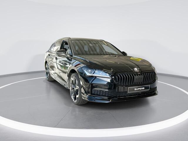 Skoda SUPERB combi Sportline Business 1.5TSI PHEV 204PK | suite Sportline bekleding | Panorama dak | Trekhaak |