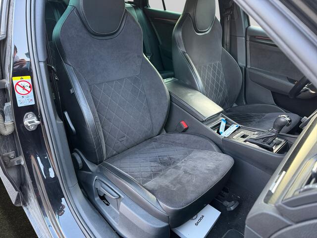 Skoda SUPERB Combi 1.4 TSI iV Sportline Business RS Interieur, Crystal Led, Memory, Camera, Elek Trekhaak, Canton Audio,