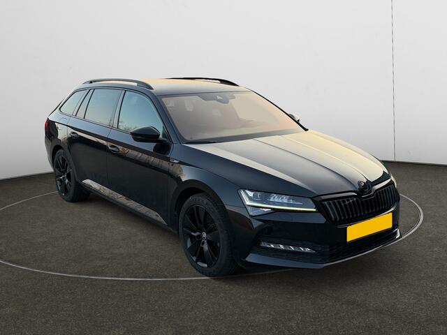 Skoda SUPERB Combi 1.4 TSI iV Sportline Business RS Interieur, Crystal Led, Memory, Camera, Elek Trekhaak, Canton Audio,