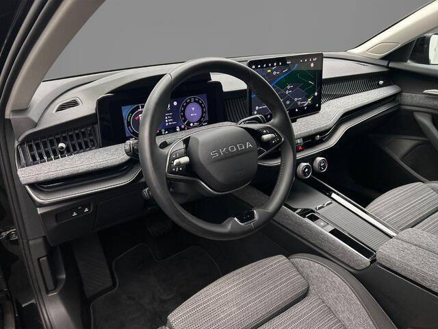 Skoda SUPERB Combi Edition 1.5 TSI PHEV 204pk DSG Automaat Trekhaak, Adaptive cruise control, Navigatie, Achteruitrijcamera, LED koplampen, Stoelverwarming