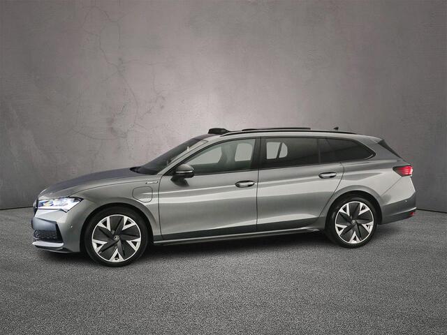 Skoda SUPERB Sportline Business 1.5 TSI PHEV 204pk DSG Automaat Trekhaak, Panoramadak, Head up display, Adaptive cruise contron, CANTON audio, 360 camera