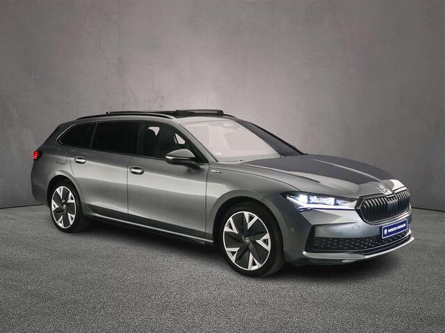 Skoda SUPERB Sportline Business 1.5 TSI PHEV 204pk DSG Automaat Trekhaak, Panoramadak, Head up display, Adaptive cruise contron, CANTON audio, 360 camera