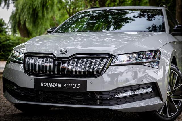 Skoda SUPERB Combi 1.4 TSI iV Sportline Business Panorama Matrix ACC 360 Camera