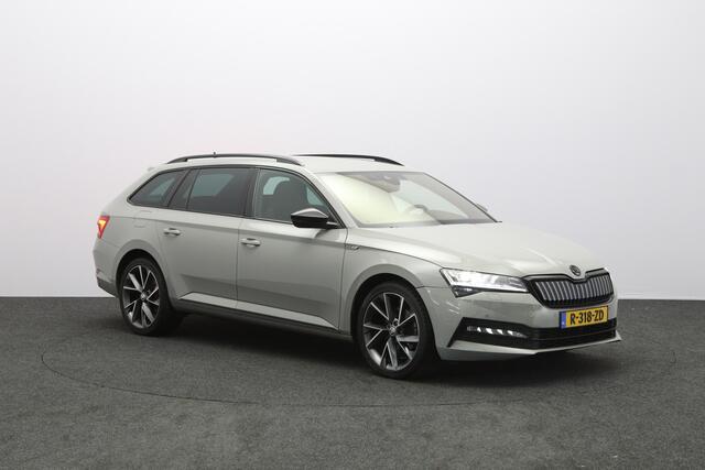 Skoda SUPERB Combi 1.4 TSI iV 218 PK Sportline Business PHEV, Kuipstoelen, Trekhaak, Memory, 4 x Stoelverwarming