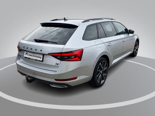 Skoda SUPERB Combi 1.4TSI 160kW/218PK iV Sportline DSG · Panoramadak · Trekhaak · 360°Camera + Parkeersensoren · Apple/Android Car Play ·