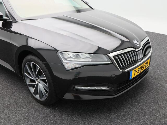 Skoda SUPERB Combi 1.5 TSi 150 Pk Automaat Business Edition | Stoelverwarming | Adaptive Cruise | Climatronic | CarPlay | 18 Inch | 114.546 Km !!