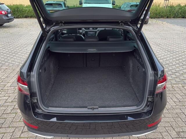 Skoda SUPERB 1.4 TSI iV LenK LEDER/PANO-DAK/CAMERA/ELEK-KLEP/ACC/CANTON/STOELVERW