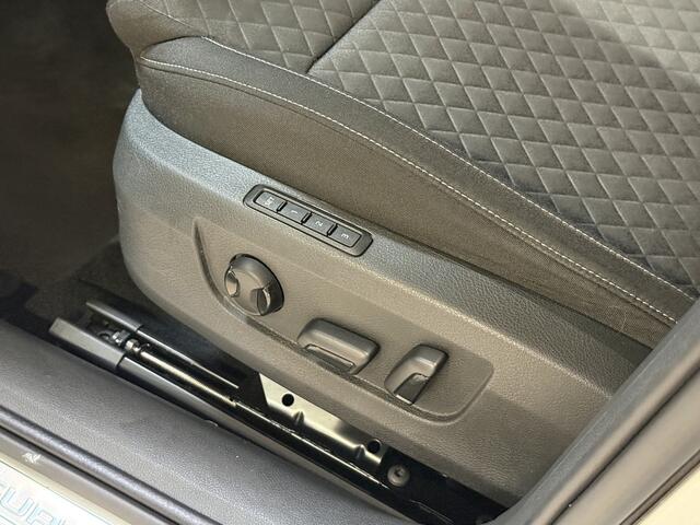 Skoda SUPERB Combi 1.4 TSI iV Business Edition Plus | Panoramadak | Crystal Light | Apple Carplay