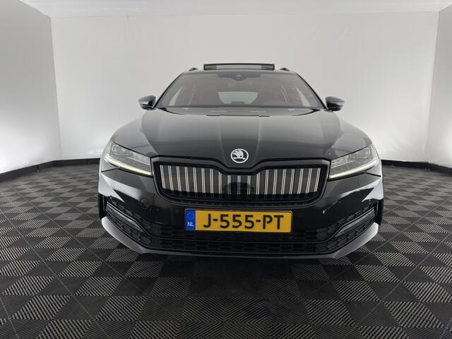 Skoda SUPERB Combi 1.4 TSI iV Sportline Business (Plug-in) (INCL.BTW) Aut. *PANO | LEATHER-MICROFIBRE | FULL-LED | DIGI-COCKPIT | HEATED-SPORTSEATS | KEYLESS | DAB+ | NAVI-FULLMAP | PRIVACYGLASS | SHIFT-PADDLES | AMBIENT-LIGHT | ECC | PDC | CRUSIE |