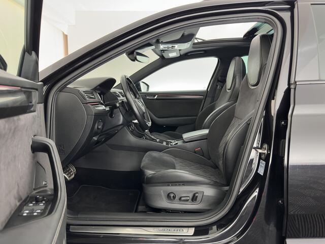 Skoda SUPERB Combi 1.4 TSI iV Sportline Business (Plug-in) (INCL.BTW) Aut. *PANO | LEATHER-MICROFIBRE | FULL-LED | DIGI-COCKPIT | HEATED-SPORTSEATS | KEYLESS | DAB+ | NAVI-FULLMAP | PRIVACYGLASS | SHIFT-PADDLES | AMBIENT-LIGHT | ECC | PDC | CRUSIE |