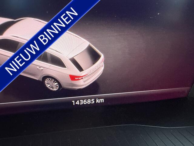 Skoda SUPERB Combi 1.4 TSI iV Business Edition Plus *FULL.OPTION*