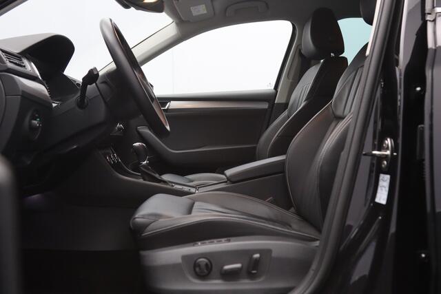 Skoda SUPERB Combi 1.4 TSI iV 218 PK Business Edition Plus PHEV, Trekhaak, Camera, Leder, LED,