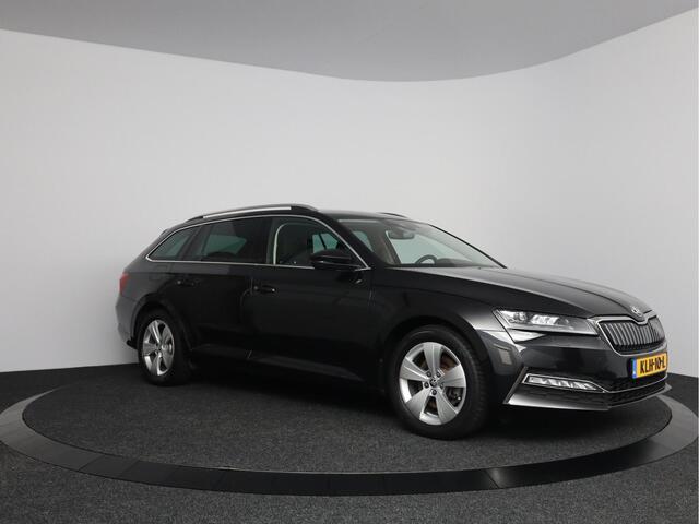 Skoda SUPERB Combi 1.4 TSI iV Style 204pk | LED Matrix | Elektrisch bedienbare stoelen