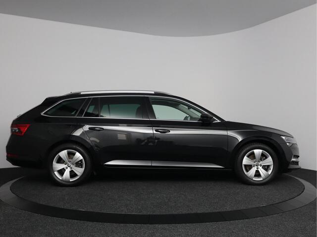 Skoda SUPERB Combi 1.4 TSI iV Style 204pk | LED Matrix | Elektrisch bedienbare stoelen