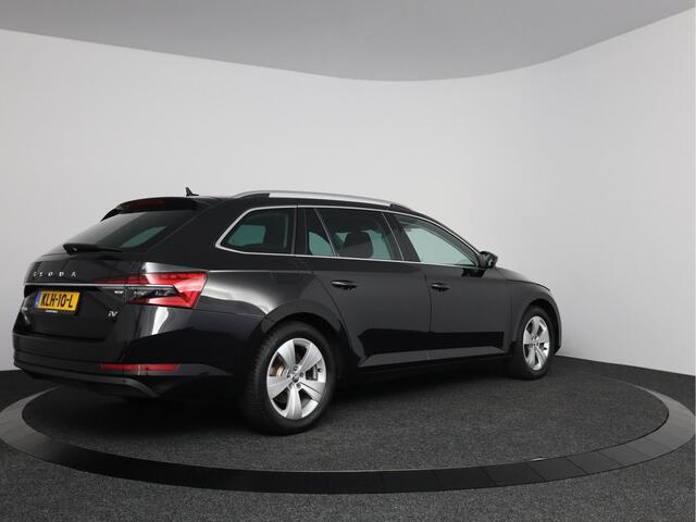Skoda SUPERB Combi 1.4 TSI iV Style 204pk | LED Matrix | Elektrisch bedienbare stoelen