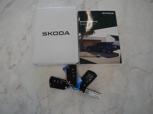 Skoda SUPERB Combi 1.5 TSI PHEV Laurin & Klement | Leder | Massage | HUD | Canton | Camera | Sfeerlicht | Memory | Keyless