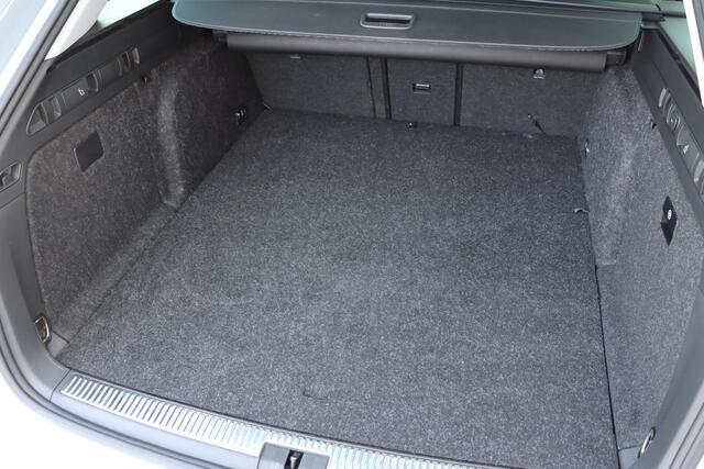 Skoda SUPERB Combi 1.4 TSI iV Laurin & Klement 218pk DSG6 | SOH 96,9% |