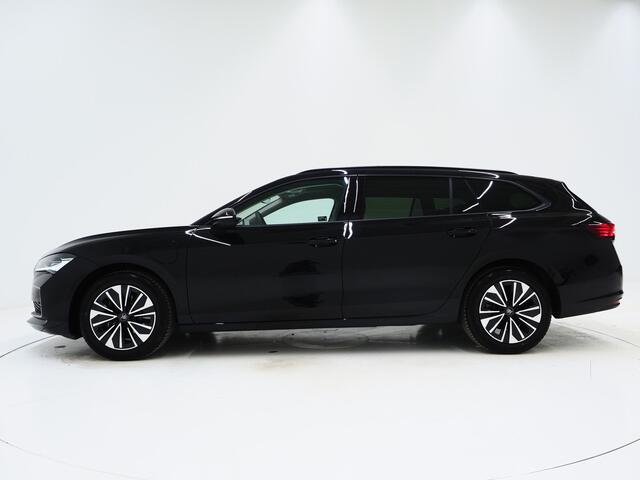 Skoda SUPERB Combi 1.5 TSI PHEV 204PK | Panoramadak | HUD | Camera | Keyless | Adaptive Cruise | Dodehoek | Carplay