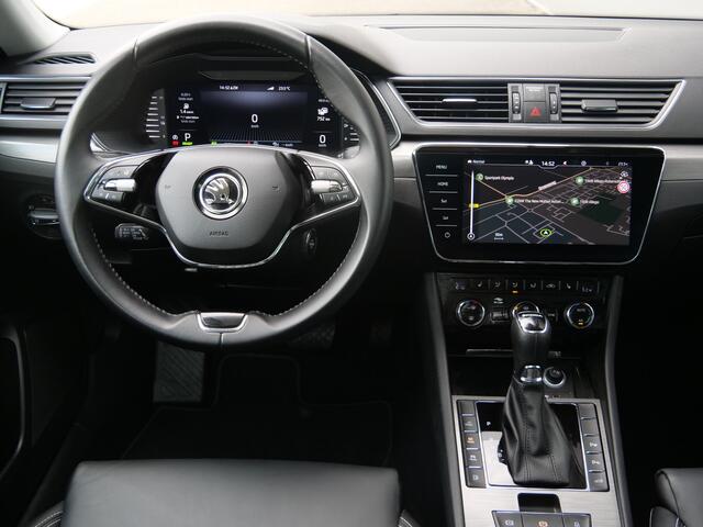 Skoda SUPERB Combi 1.4 TSI iV Syle 218 Pk Automaat Navi / DAB / Pano-dak / Apple Carplay / Leer