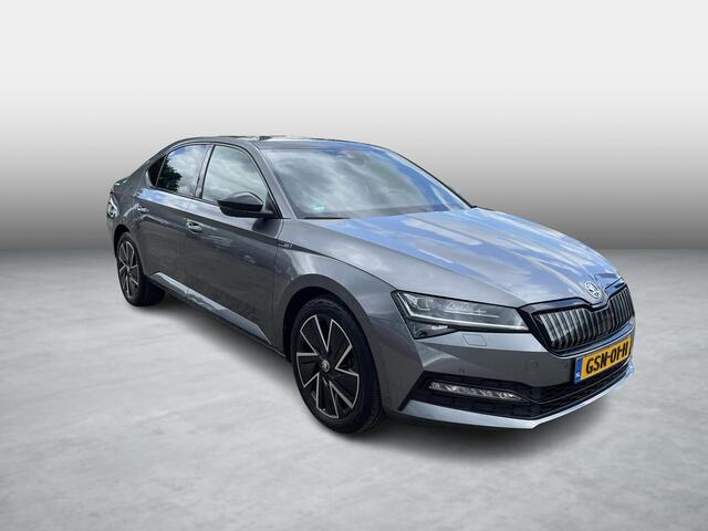 Skoda SUPERB 1.4 TSI iV Sportline Business , Automaat, Half Leder, Schuif-/Kanteldak, 360 Camera, Stoel/Stuurverwarming, Navi, Apple Carplay, Android Auto, LMV 18 Inch, Cruise, PDC,