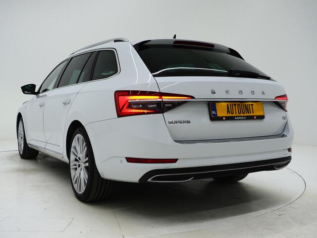 Skoda SUPERB Combi 1.4 TSI iV Laurin & Klement | Panoramadak | Leder | Trekhaak | Massage | Canton | Stoelkoeling | 360 | Memory